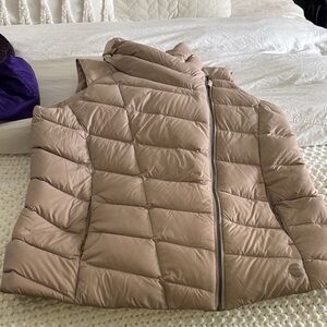 L.L. Bean Women's Beige Puffer Vest